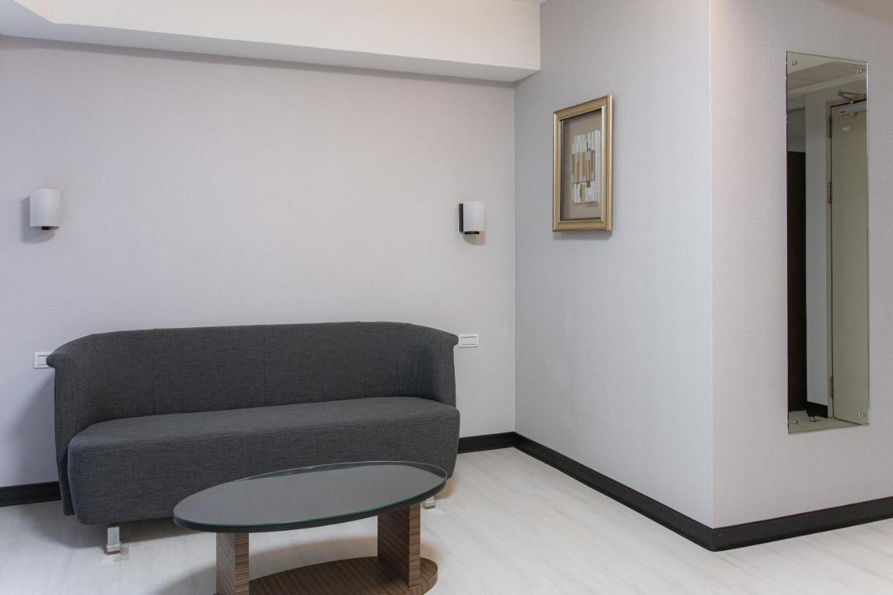 טאיפיי Hub Hotel - Songshan Airport Branch מראה חיצוני תמונה